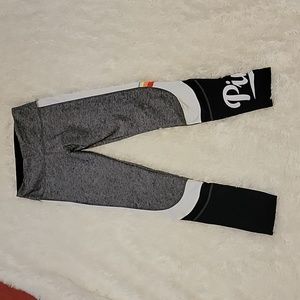 NWOT VS Pink Leggings 🌈